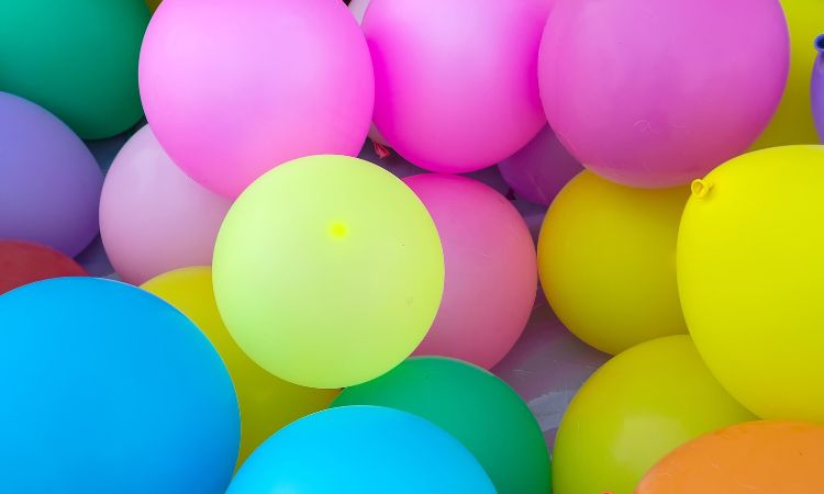 Vappujumppa 30.4.2026 klo 10.00 -11.15 Ohjaajina: Henna & Rasmus